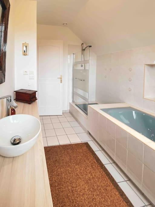 Grande Maison Chaleureuse Avec Vue Mer Imprenable 滨海克里耶勒 外观 照片